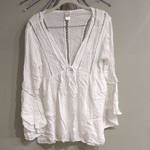 Venus Boho Top V neck Bell Sleeve Size XL White Swim Cover Vacation Beachy